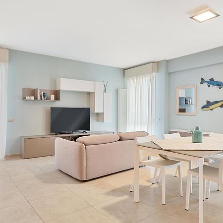 Levante Appartamento Di Pregio, Terrazza E Vista Panoramica Sul Mare E La Citta Viareggio Zewnętrze zdjęcie